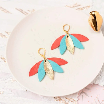 Boucles d'oreilles Palmier - cuir doré, bleu cyan, corail